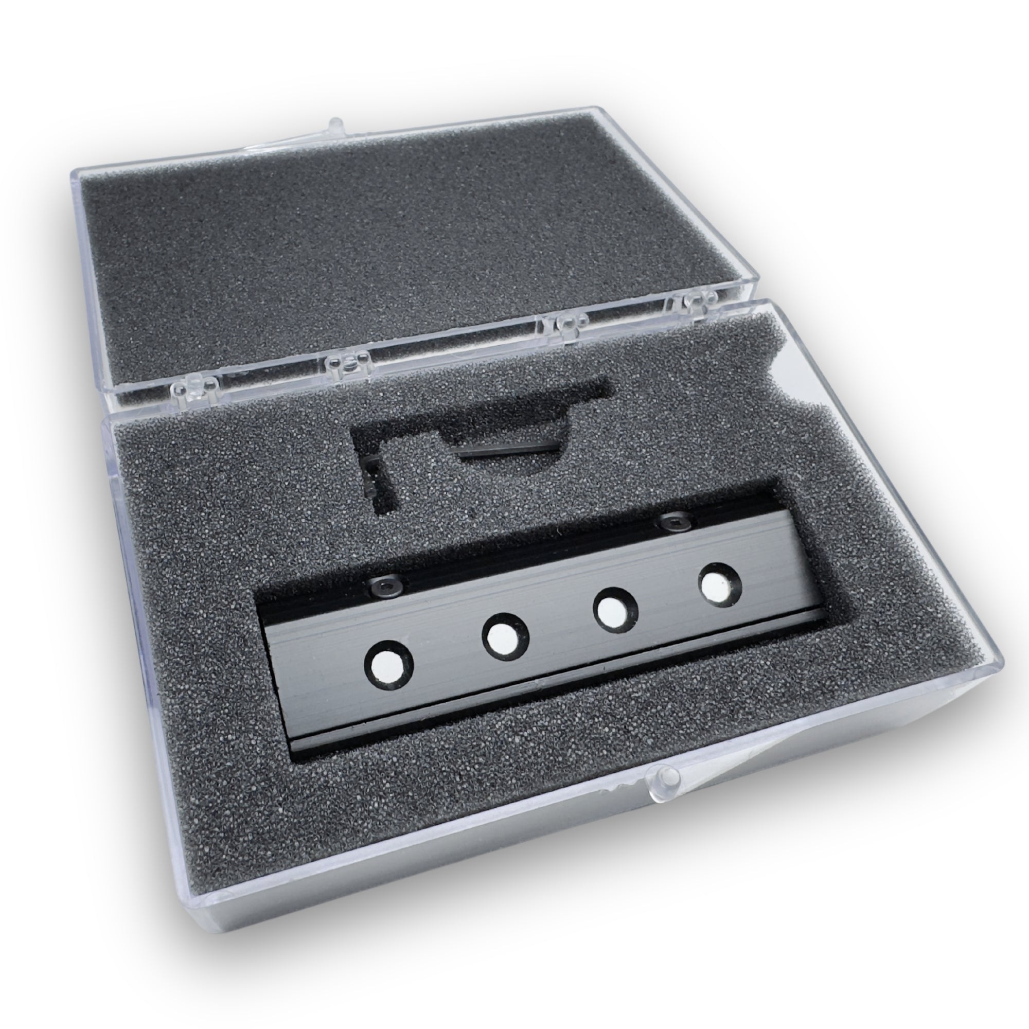 Referenceblok til evaluering af diamantfluorescensintensitet: GIA Fluorescence Reference Block