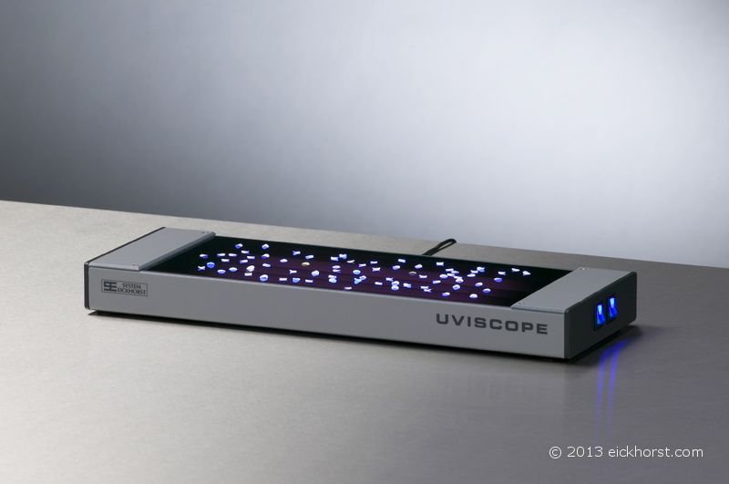 Uviscope - skrivbordsmodell av UV-ljus för sortering av små diamanter